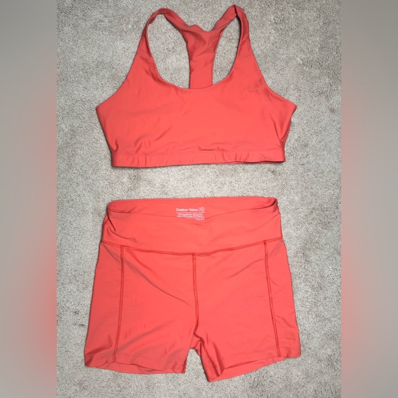 Outdoor Voices TWO PIECE SET (SplashKnit All-Time Bra) & (SplashKnit 5" Short) - Picture 9 of 9